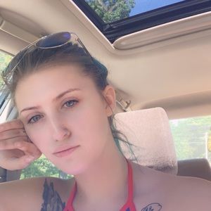 Meet your Posher, Mackenzie